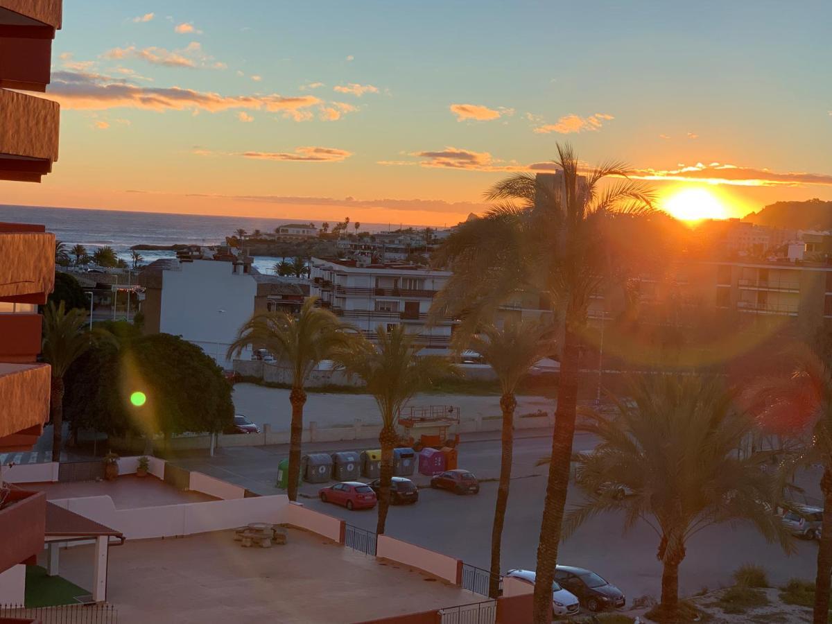 Charming Apartment With Sea Views, Playa Arenal, 哈维亚 外观 照片